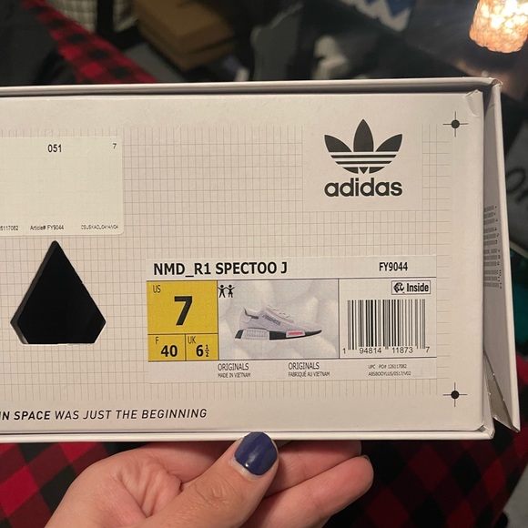 Adidas x NASA NMD_R1 - Picture 2 of 6